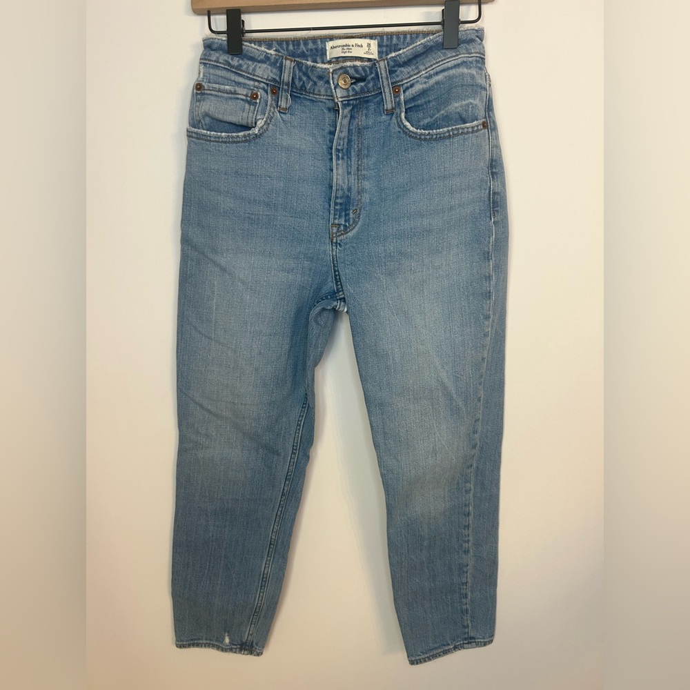 Abercrombie & Fitch Women’s Curve Love The Mom High Rise Jeans, Size 26/2R - Picture 3 of 12
